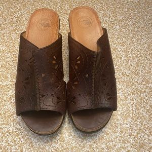 Nurture “Billie” slip on brown leather mule/clog  size 7. Used great condition!